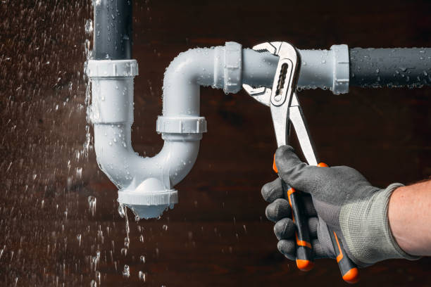 Professional Drain Cleaning technician working in Kahlotus, WA